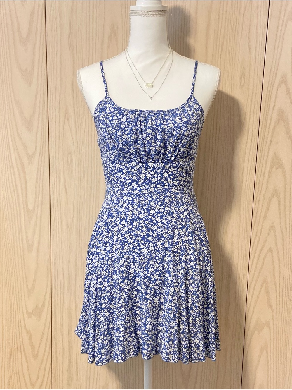 Cottage Floral Y2K Mini Dress Women’s XS SHEIN Blue White Romantic Feminine Cute